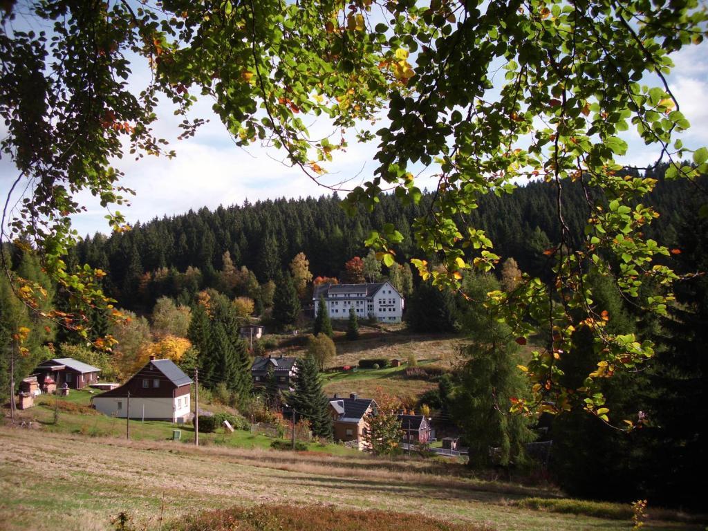 Greizer Kammhuette Gaststaette & Pension Klingenthal Bagian luar foto